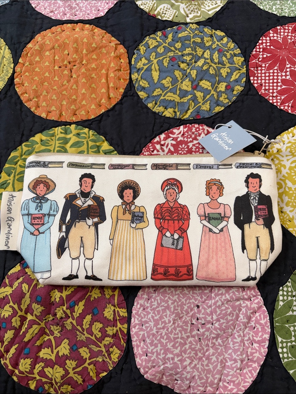 Jane Austen Character Cosmetic Bag - Cream with Multicolor Figures